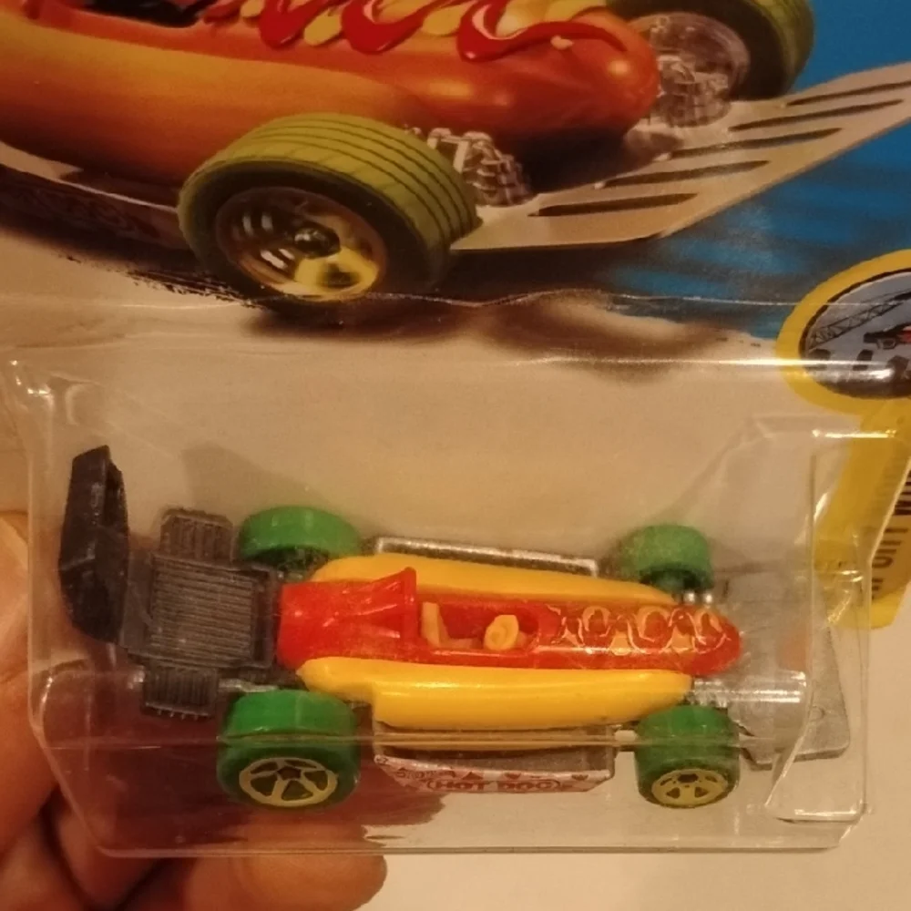 Mattel Hot Wheels Street Wiener - Orange and Green
